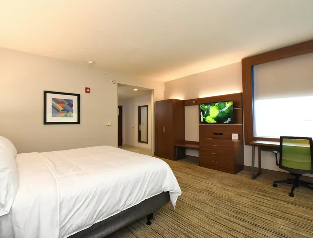 Holiday Inn Express Hotel & Suites Southern Pines by IHG hotel detail image 2