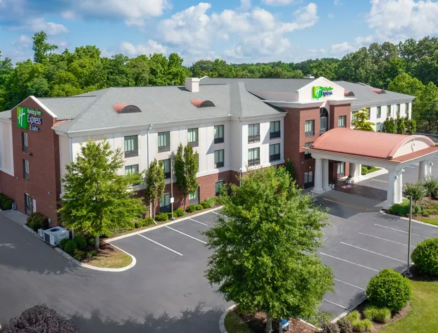 Holiday Inn Express Hotel & Suites Tullahoma by IHG hotel detail image 1