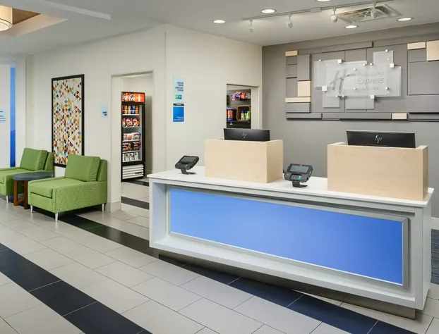 Holiday Inn Express Hotel & Suites Tullahoma by IHG hotel detail image 3