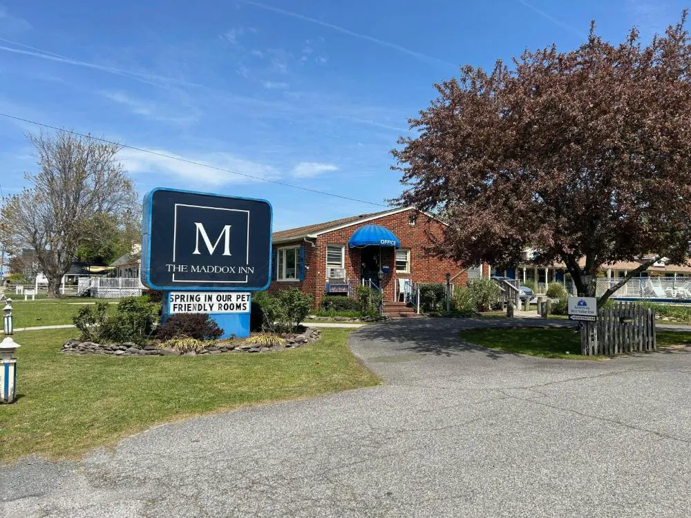 Maddox Inn hotel hero