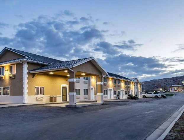 Super 8 by Wyndham Richfield UT hotel detail image 1