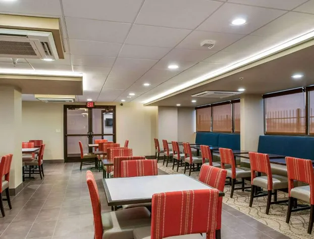 Comfort Inn & Suites At Copeland Tower hotel detail image 4