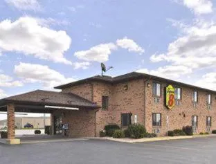 Super 8 by Wyndham Gilman hotel detail image 1