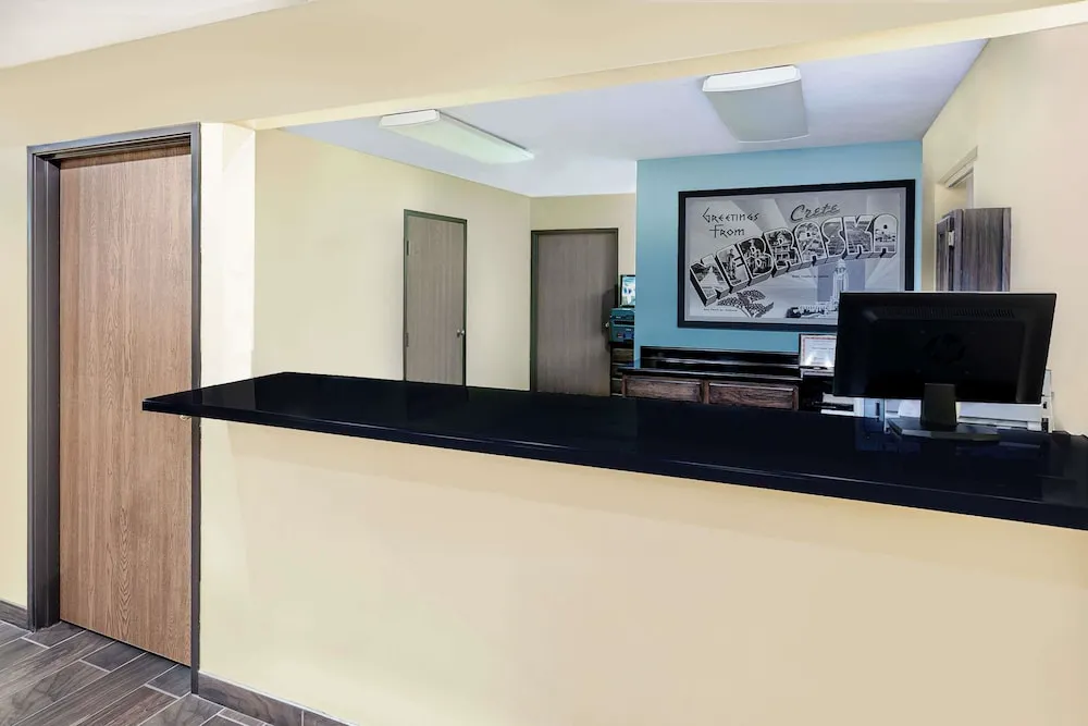 Super 8 by Wyndham Crete hotel hero