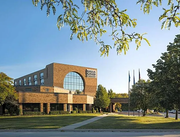 Four Points by Sheraton Milwaukee North Shore hotel detail image 2
