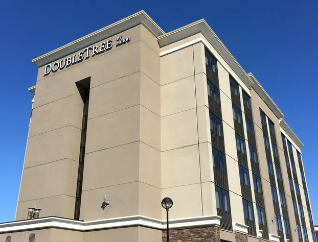DoubleTree by Hilton Kitchener hotel detail image 2