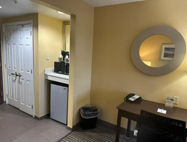 Wingate by Wyndham Harrisburg Near Hershey hotel detail image 2