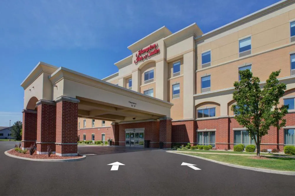 Hampton Inn & Suites Flint/Grand Blanc hotel hero