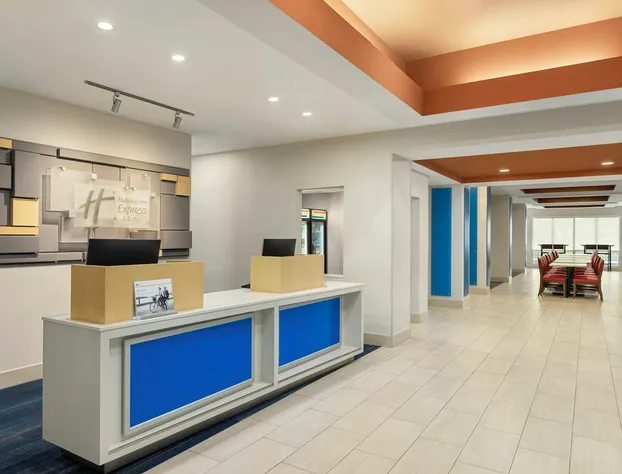 Holiday Inn Express Hotel & Suites Fort Myers East - The Forum by IHG hotel detail image 3