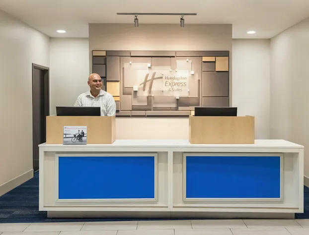 Holiday Inn Express Hotel & Suites Fort Myers East - The Forum by IHG hotel detail image 4