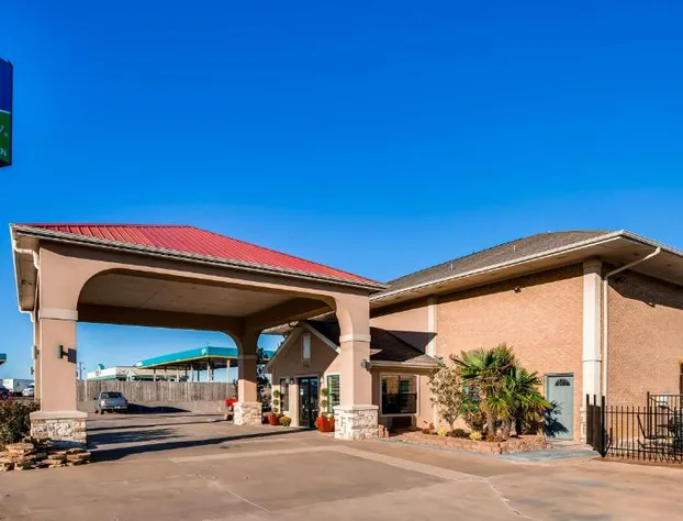 SureStay Hotel by Best Western Terrell hotel detail image 1