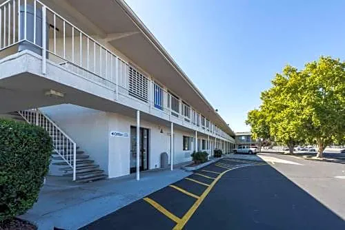 Motel 6-Reno, NV - Virginia Plumb hotel detail image 3