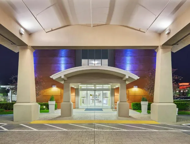 Holiday Inn Express Hotel Sacramento Airport Natomas by IHG hotel detail image 1
