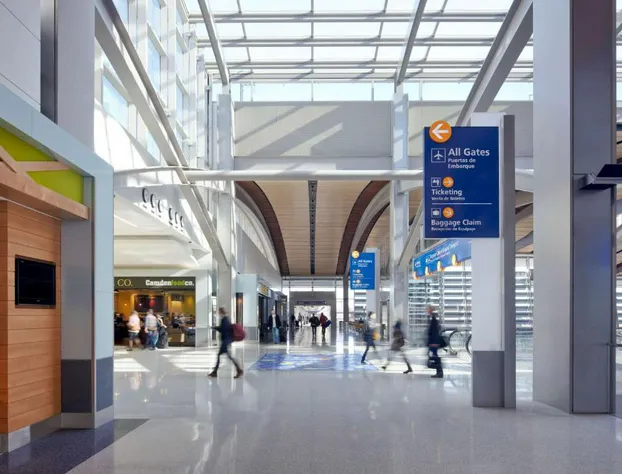 Holiday Inn Express Hotel Sacramento Airport Natomas by IHG hotel detail image 3