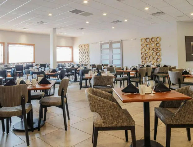 DoubleTree by Hilton Rochester hotel detail image 3