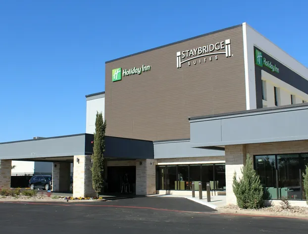 Holiday Inn Dallas Market Ctr Love Field by IHG hotel detail image 2