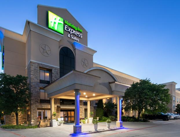 Holiday Inn Express Arlington by IHG hotel detail image 1