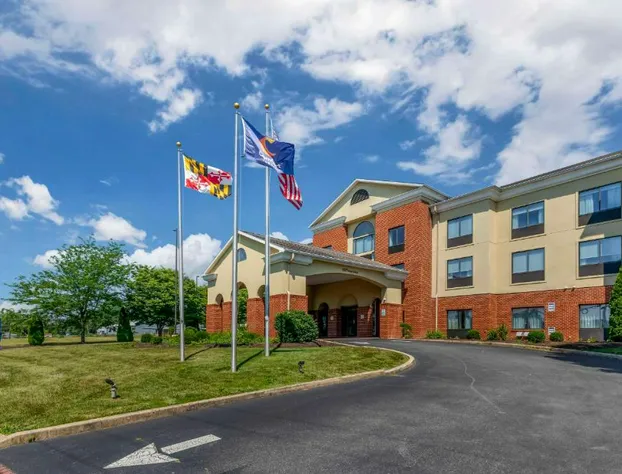 Comfort Inn & Suites Chestertown hotel detail image 3