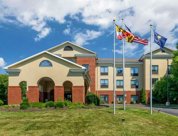 Comfort Inn & Suites Chestertown hotel detail image 2