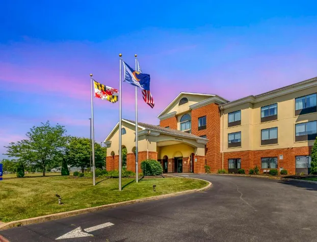 Comfort Inn & Suites Chestertown hotel detail image 3