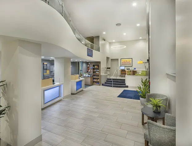 Holiday Inn Express and Suites Atlanta Downtown by IHG hotel detail image 4