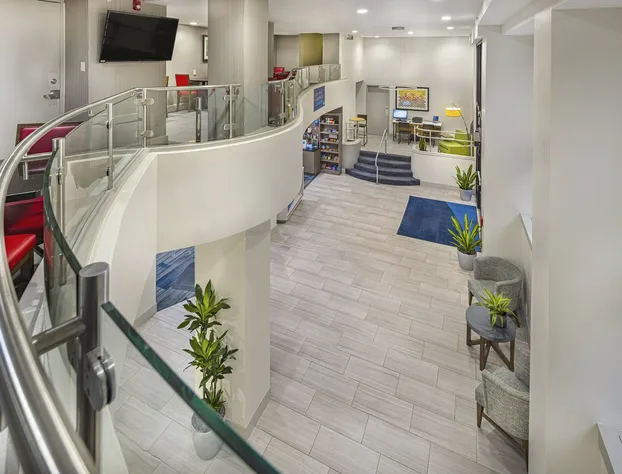 Holiday Inn Express and Suites Atlanta Downtown by IHG hotel detail image 3