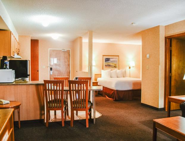 Stony Plain Inn and Suites hotel detail image 3