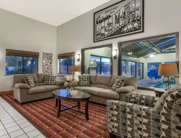 Super 8 by Wyndham Union Gap Yakima Area hotel detail image 3