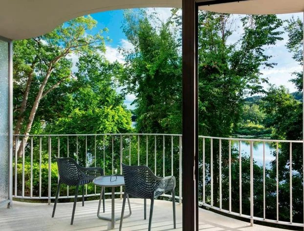 Boston Marriott Newton hotel detail image 2