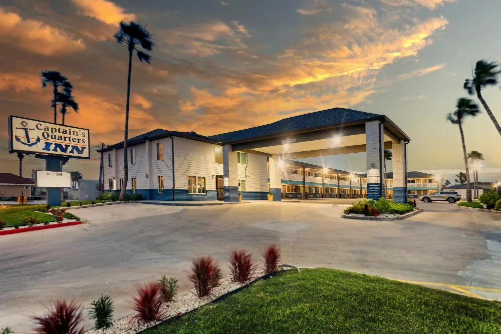 Captain's Quarters Inn hotel hero