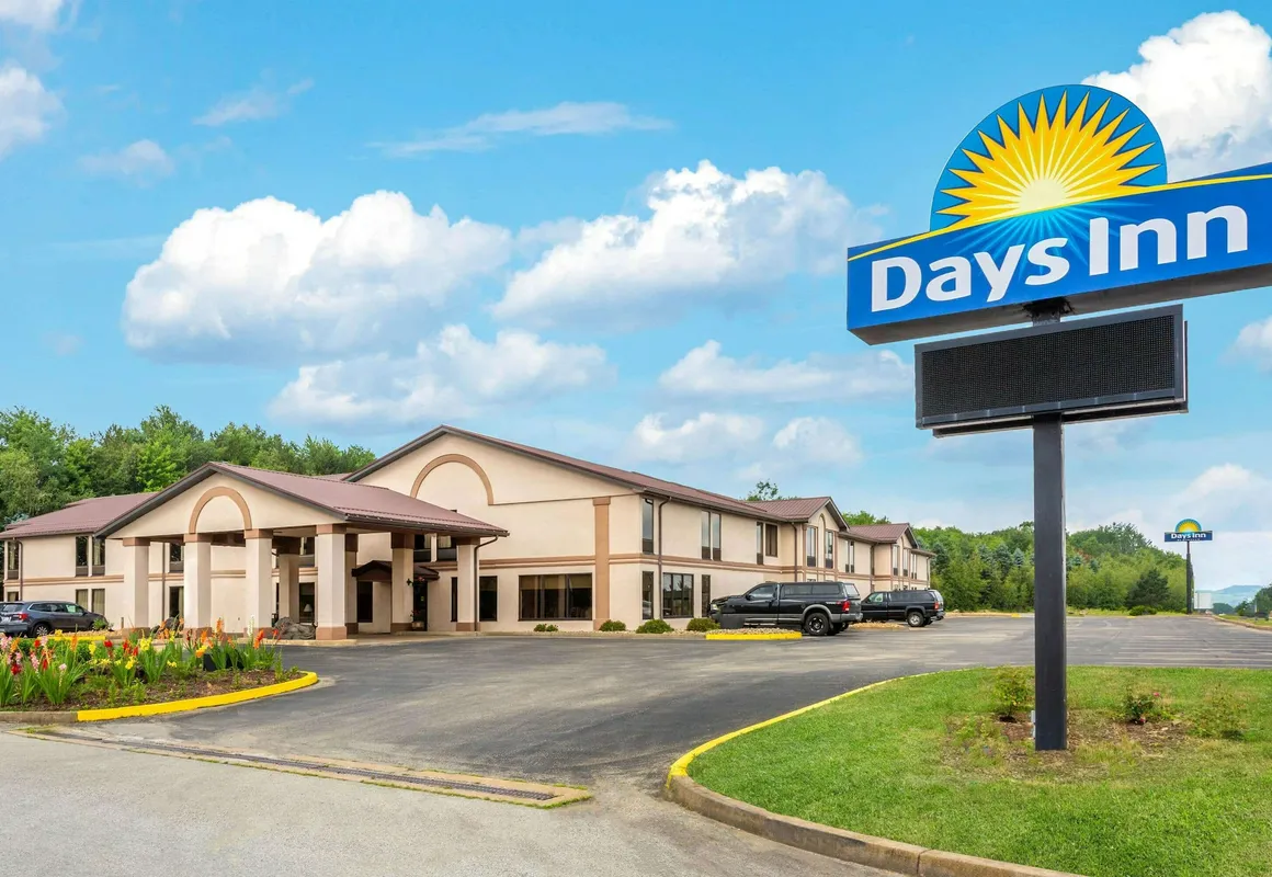 Days Inn by Wyndham Blairsville hotel hero