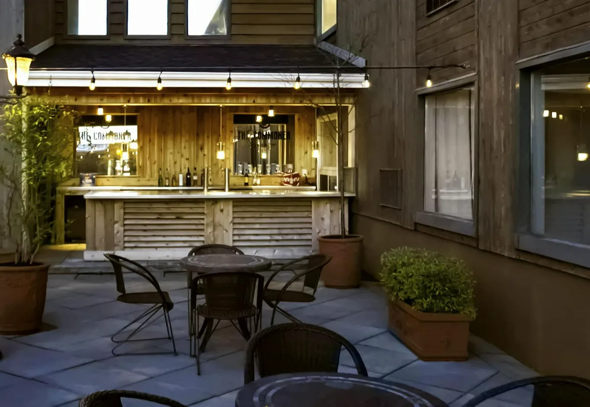 Hearthstone Inn Sydney hotel hero