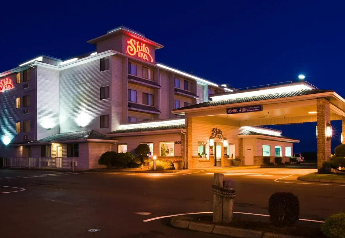 Shilo Inn Suites Hotel - Warrenton hotel hero