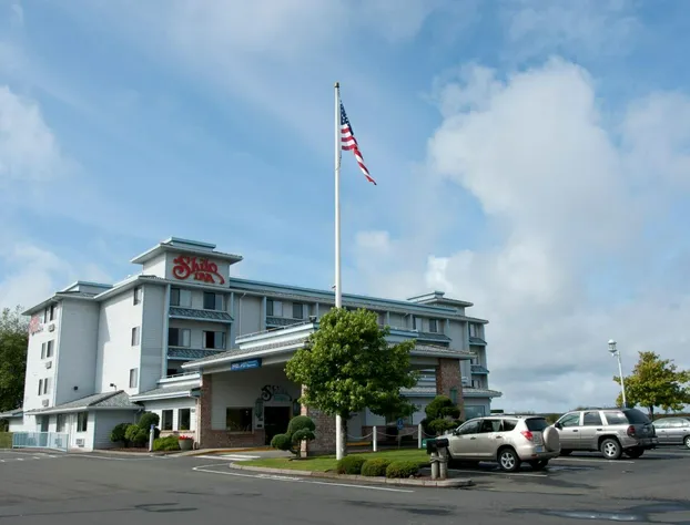 Shilo Inn Suites Hotel - Warrenton hotel detail image 1