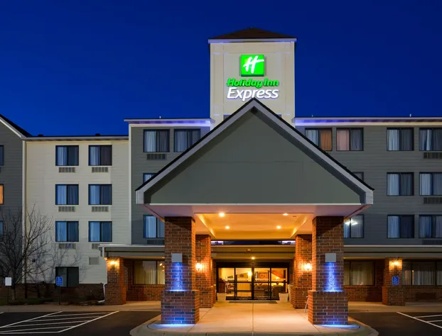 Holiday Inn Express Minneapolis/Coon Rapids/Blaine by IHG hotel detail image 1