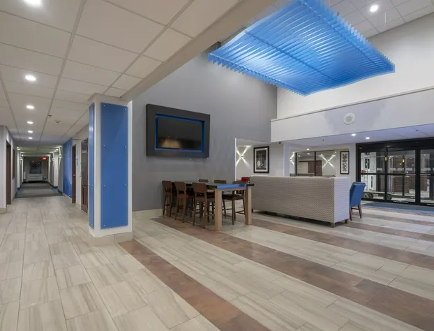 Holiday Inn Express Minneapolis/Coon Rapids/Blaine by IHG hotel detail image 4