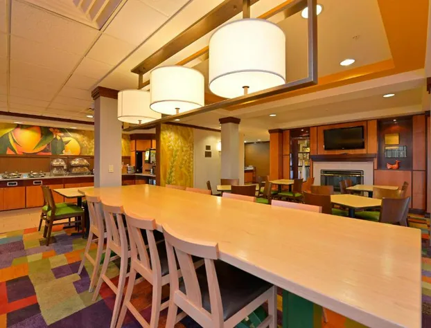 Fairfield Inn & Suites by Marriott Williamsport hotel detail image 1