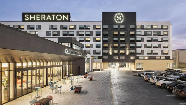 Sheraton Laval Hotel hotel detail image 2