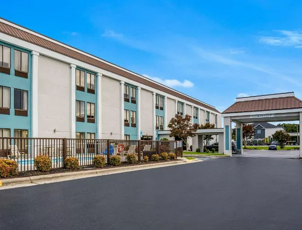 Quality Inn Jacksonville near Camp Lejeune hotel detail image 2