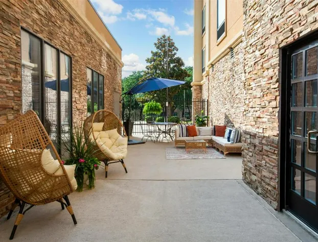 Hampton Inn & Suites Dallas Arlington N Entertainment Dist. hotel detail image 1