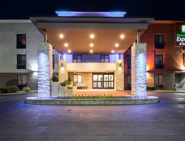 Holiday Inn Express and Suites Albany Airport- Wolf Road by IHG hotel detail image 1