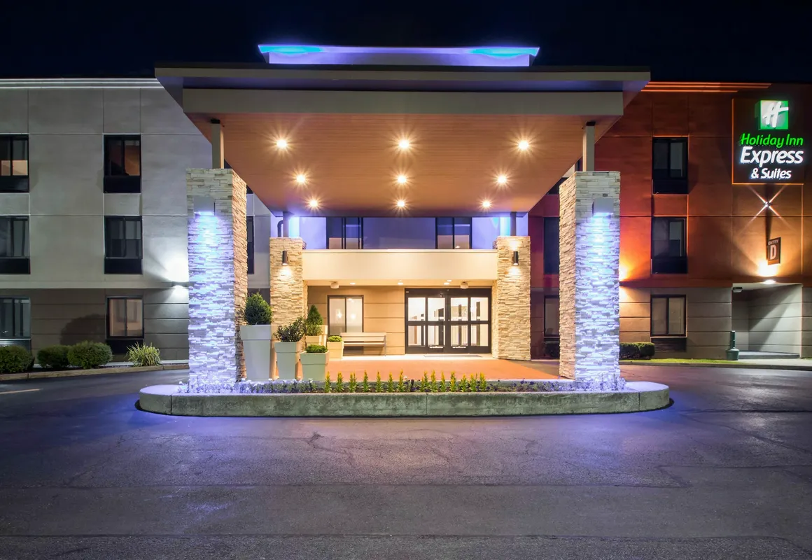 Holiday Inn Express and Suites Albany Airport- Wolf Road by IHG hotel hero