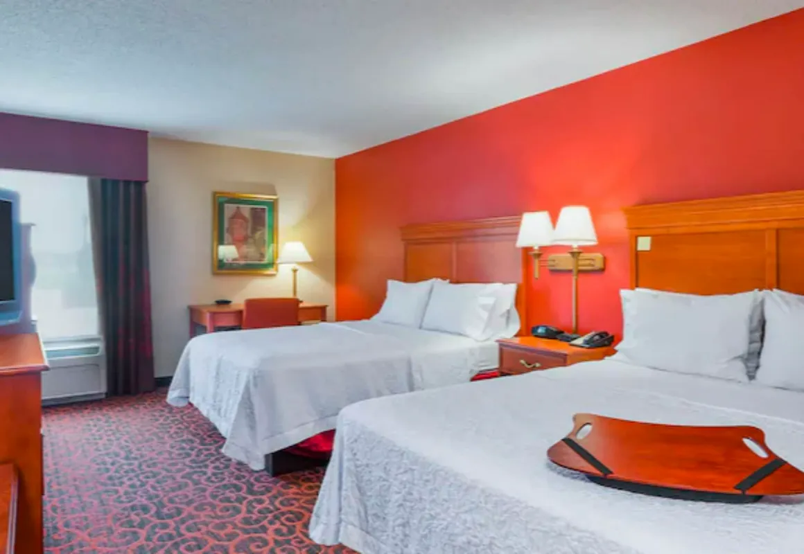 Hampton Inn By Hilton Marion hotel hero