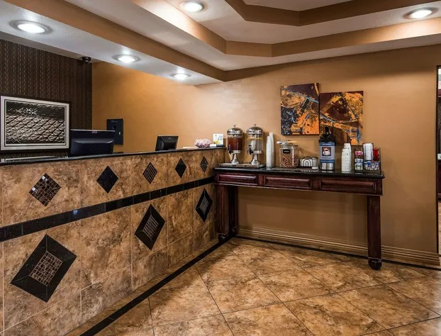 Best Western Manhattan Inn hotel detail image 3