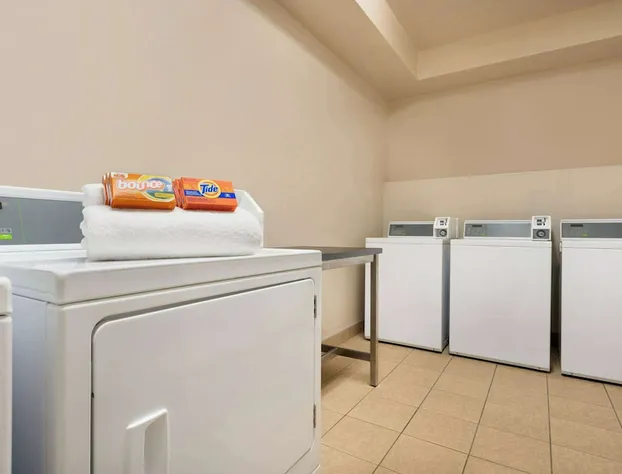 Days Inn & Suites by Wyndham Sherwood Park Edmonton hotel detail image 4