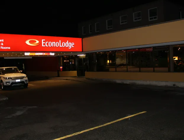 Econo Lodge hotel detail image 1