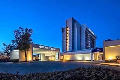 DoubleTree by Hilton Washington DC North/Gaithersburg hotel hero