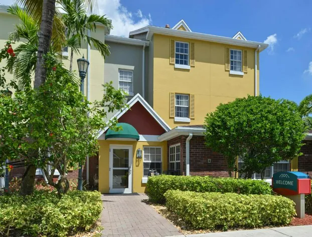 Candlewood Suites Miami Lakes by IHG hotel detail image 2