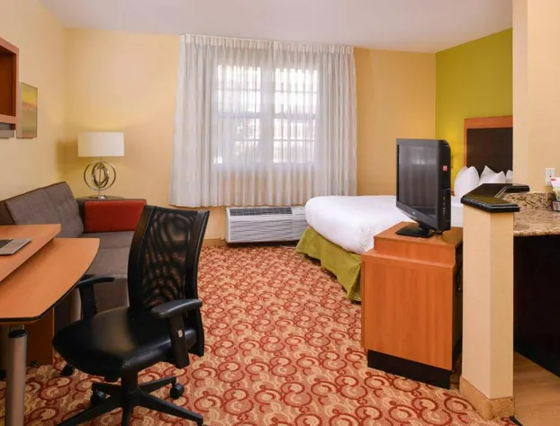 Candlewood Suites Miami Lakes by IHG hotel detail image 3