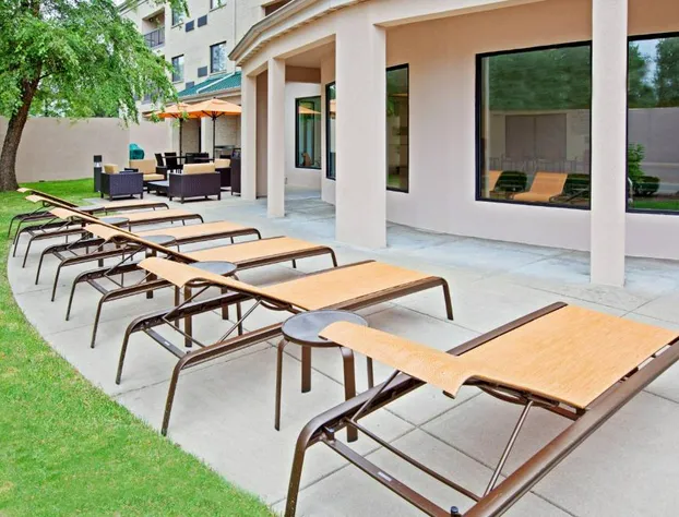 Courtyard by Marriott Mishawaka-University Area hotel detail image 1